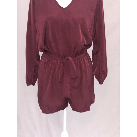 Honey Bunch ~ Long Sleeve Romper~ Burgundy Open Back  ~ Size Large ~ Very Cute! - Picture 2 of 8